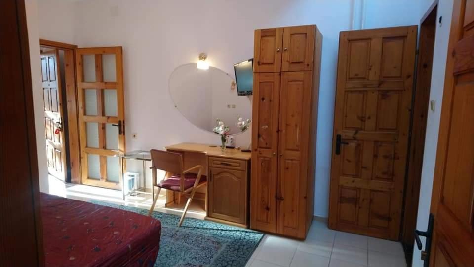 Park Hotel Amfora -Free Parking Vladaya Δωμάτιο φωτογραφία